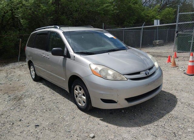 2009 TOYOTA Sienna