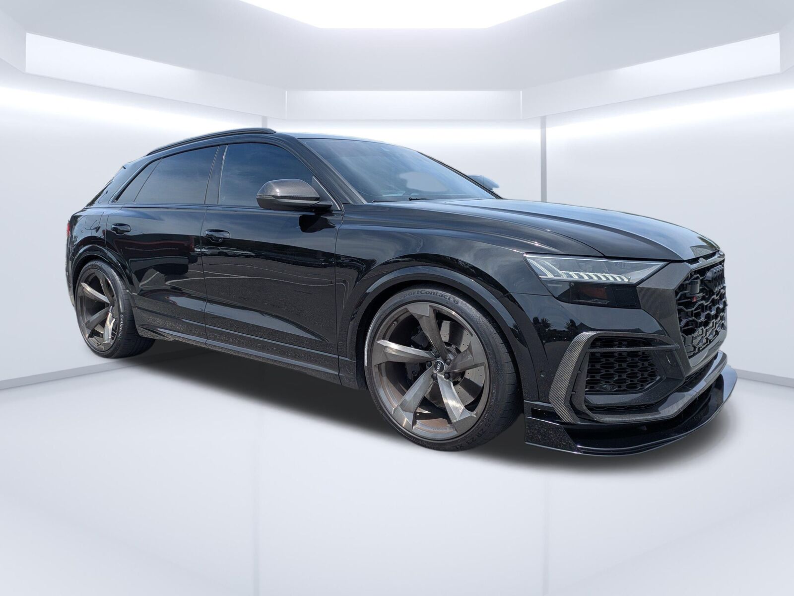 2023 AUDI RS Q8