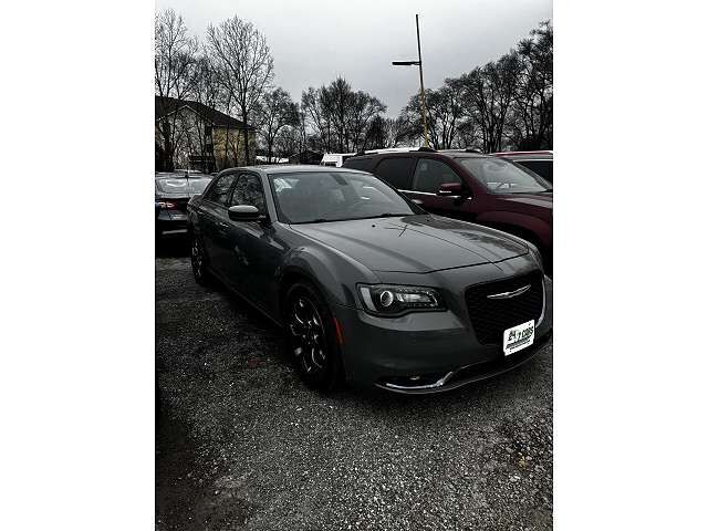 2018 CHRYSLER 300