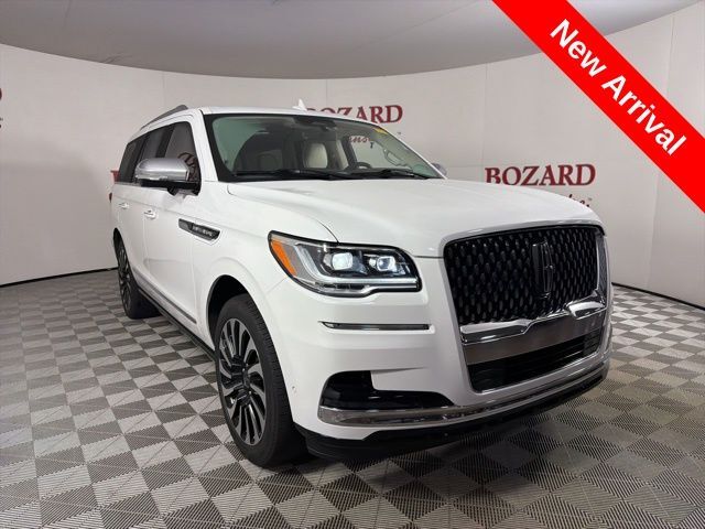 2022 LINCOLN Navigator