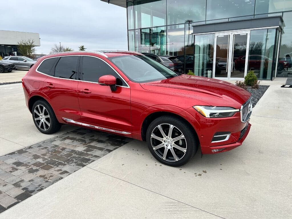 2021 VOLVO XC60