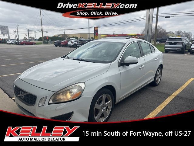 2012 VOLVO S60