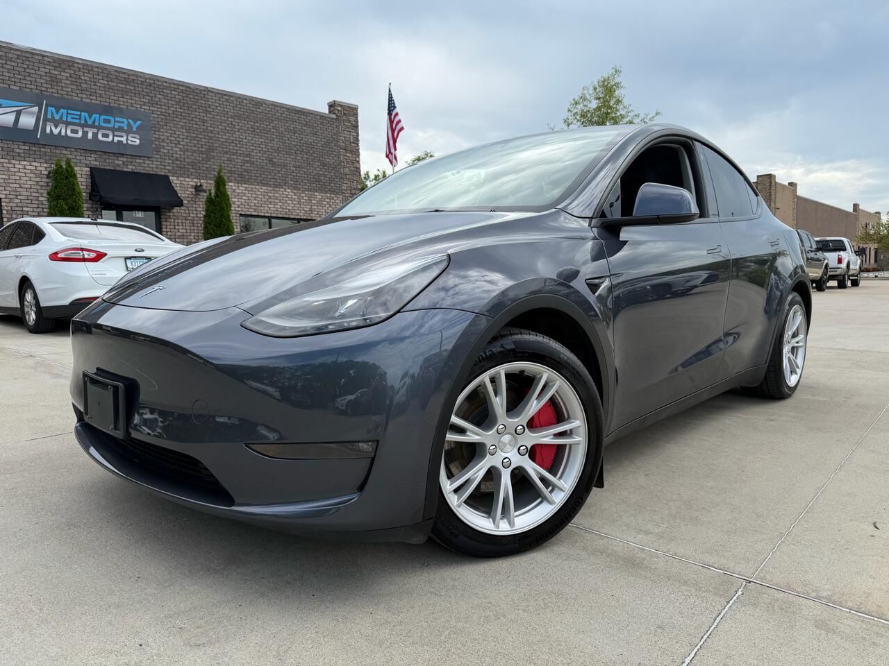 2023 TESLA Model Y