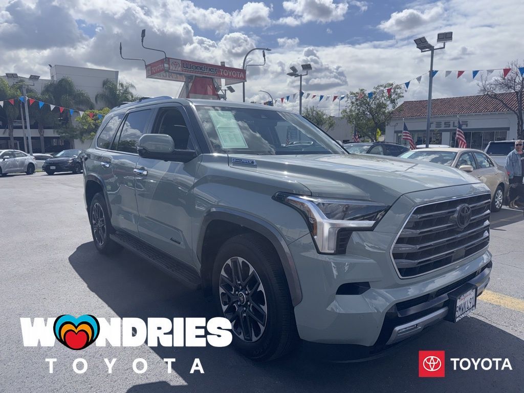 2024 TOYOTA Sequoia