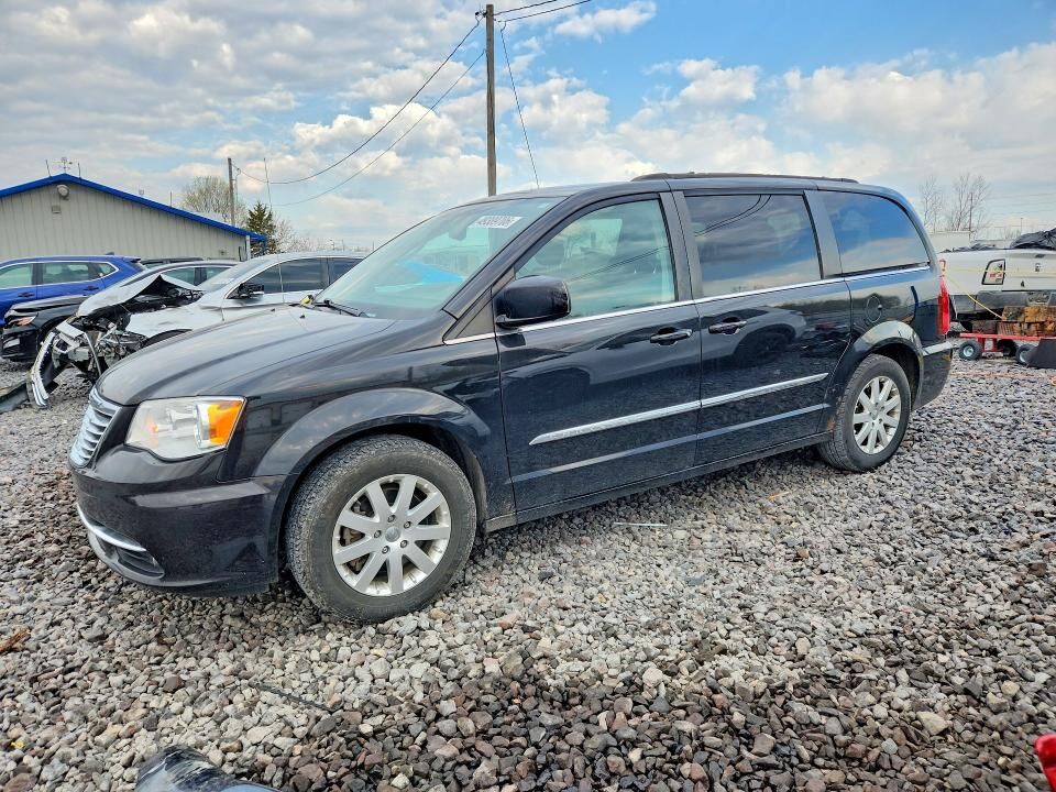 2015 CHRYSLER Town and Country