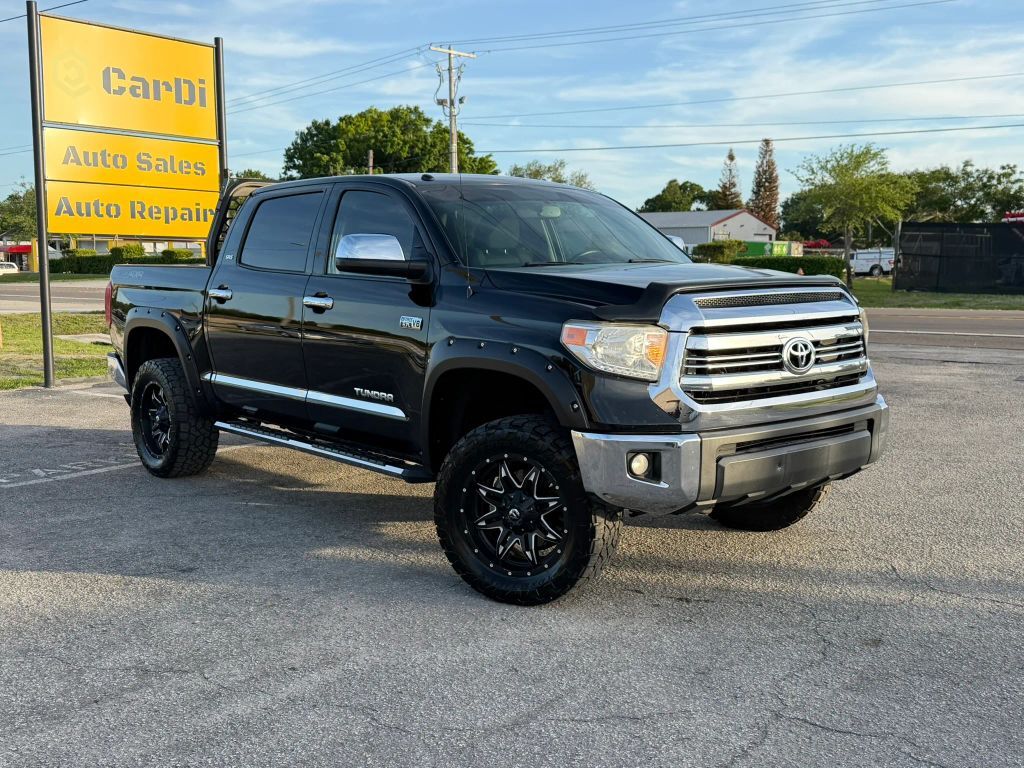 2017 TOYOTA Tundra