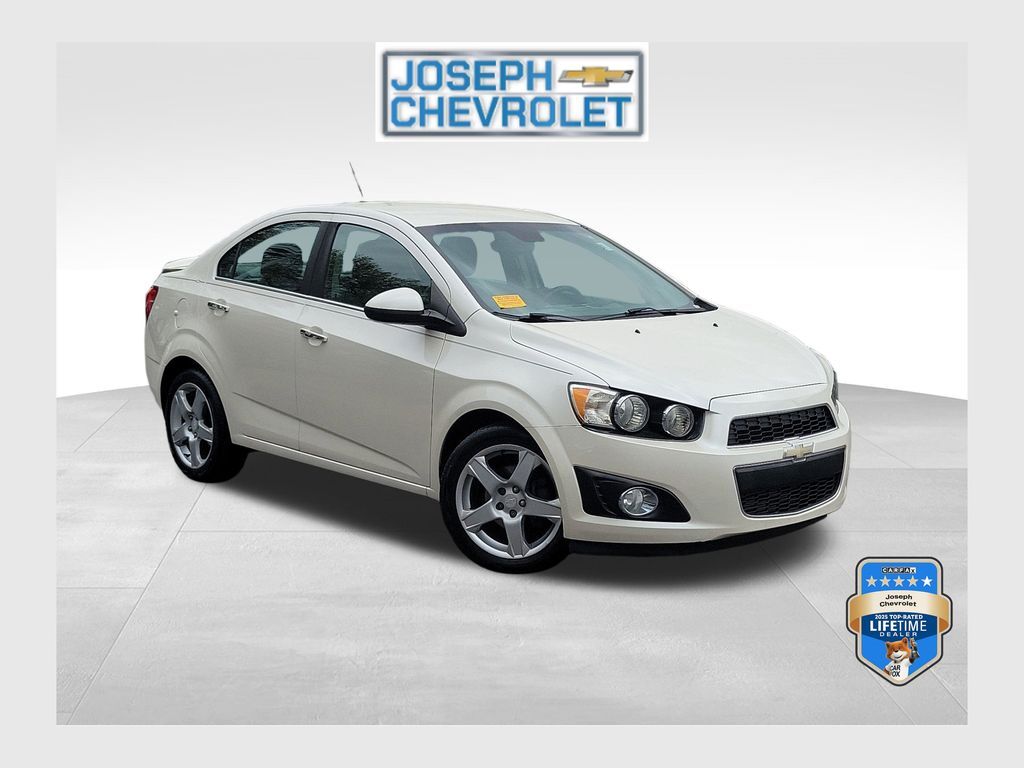 2015 CHEVROLET Sonic