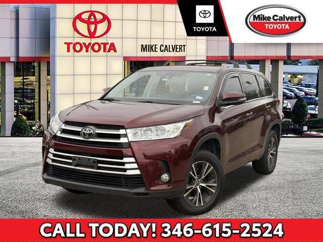 2017 TOYOTA Highlander