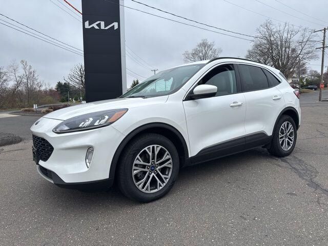 2021 FORD Escape