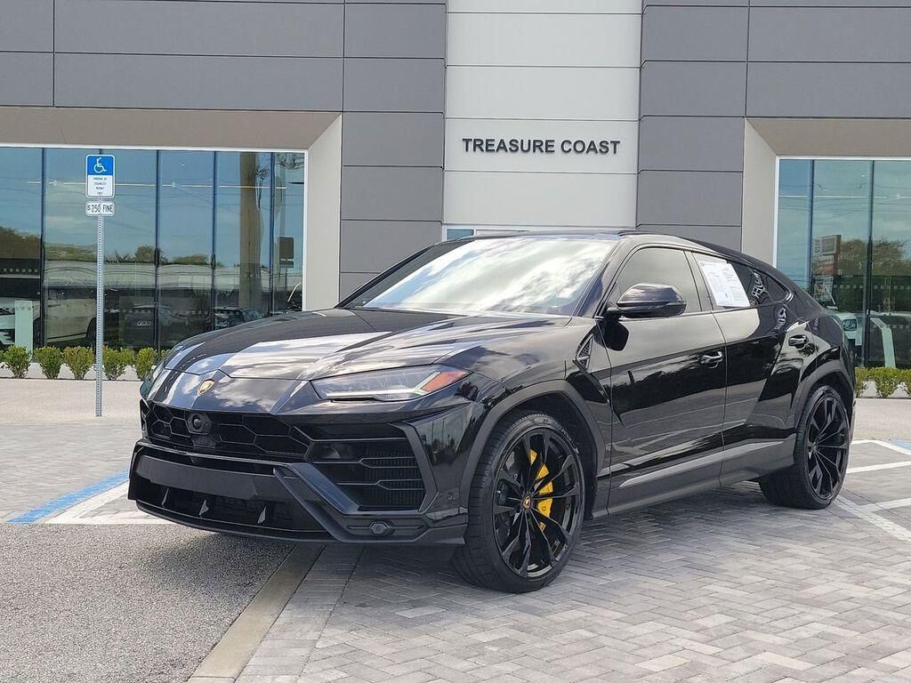 2020 LAMBORGHINI URUS