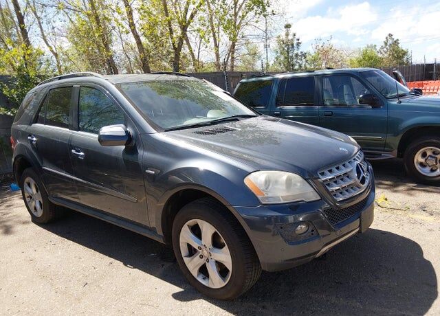 2010 MERCEDES-BENZ M-Class