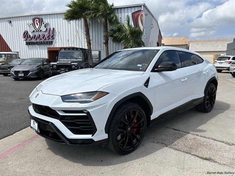 2021 LAMBORGHINI URUS