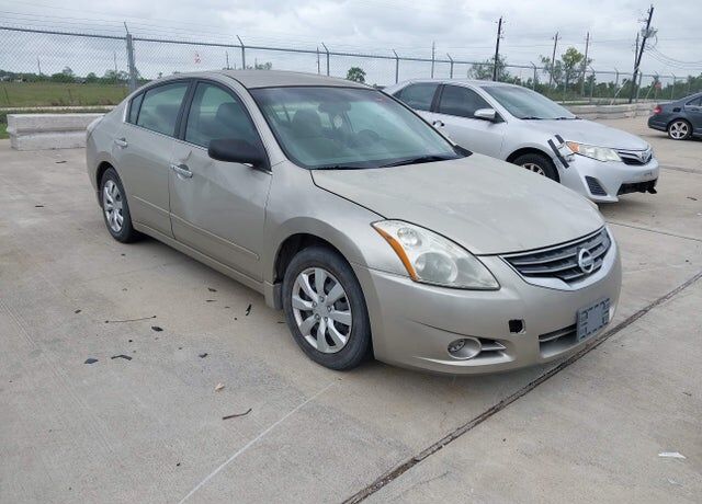 2010 NISSAN Altima