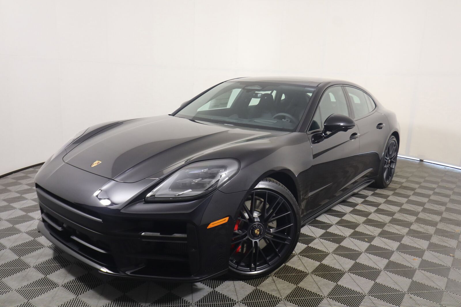 2026 PORSCHE Panamera