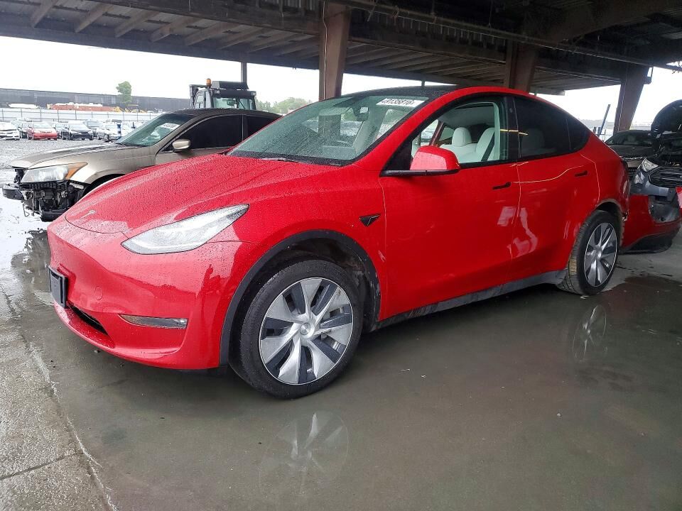 2022 TESLA Model Y