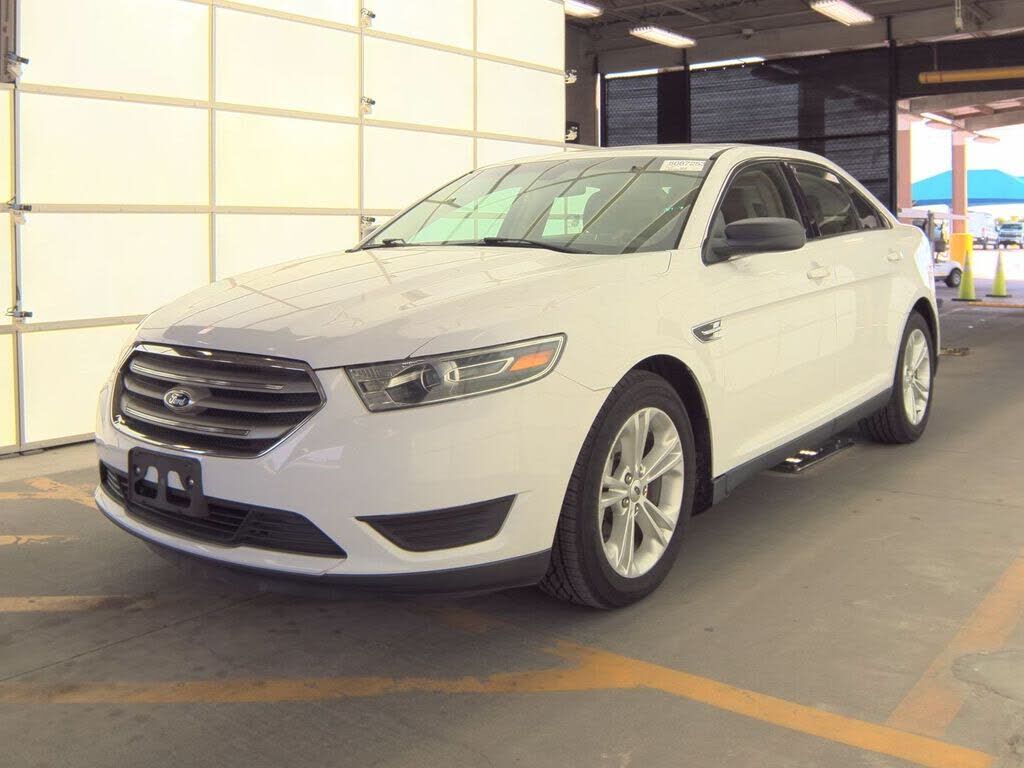 2016 FORD Taurus
