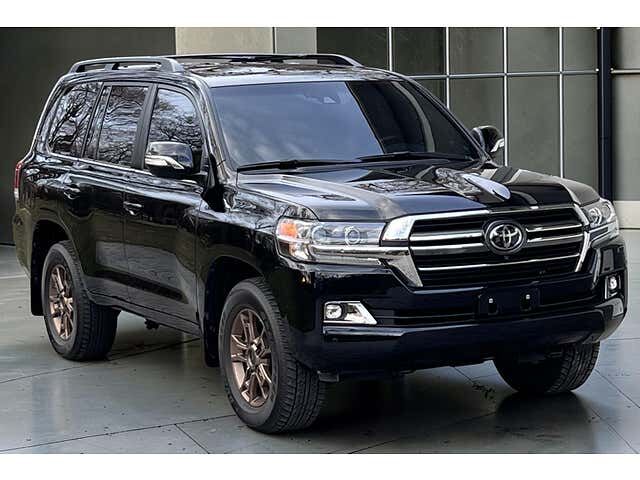 2021 TOYOTA Land Cruiser