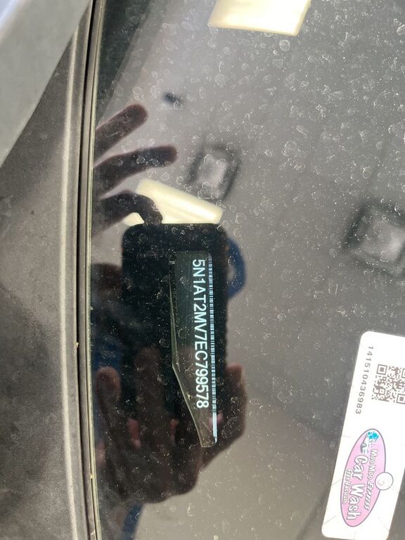 2014 NISSAN Rogue