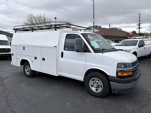 2017 CHEVROLET Express