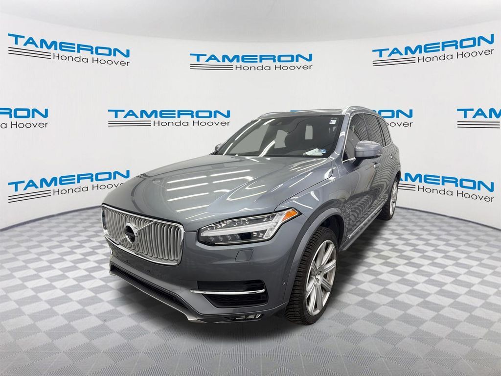 2018 VOLVO XC90
