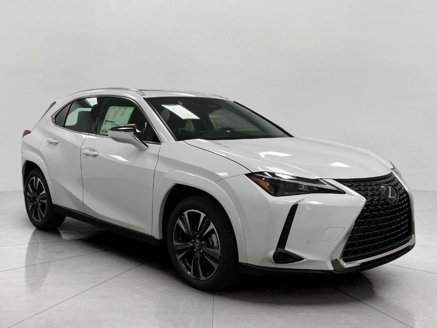 2026 LEXUS UX