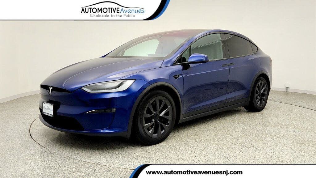 2024 TESLA Model X