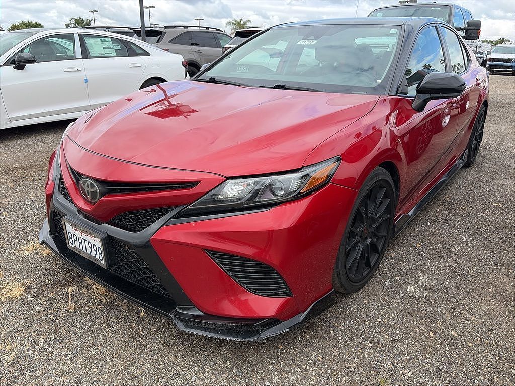 2020 TOYOTA Camry