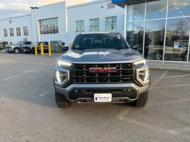 2024 GMC Canyon