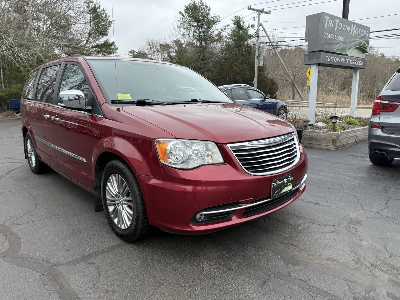 2016 CHRYSLER Town and Country