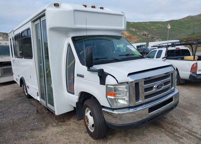 2017 FORD E-350