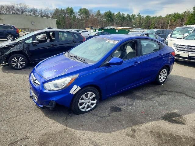 2013 HYUNDAI Accent