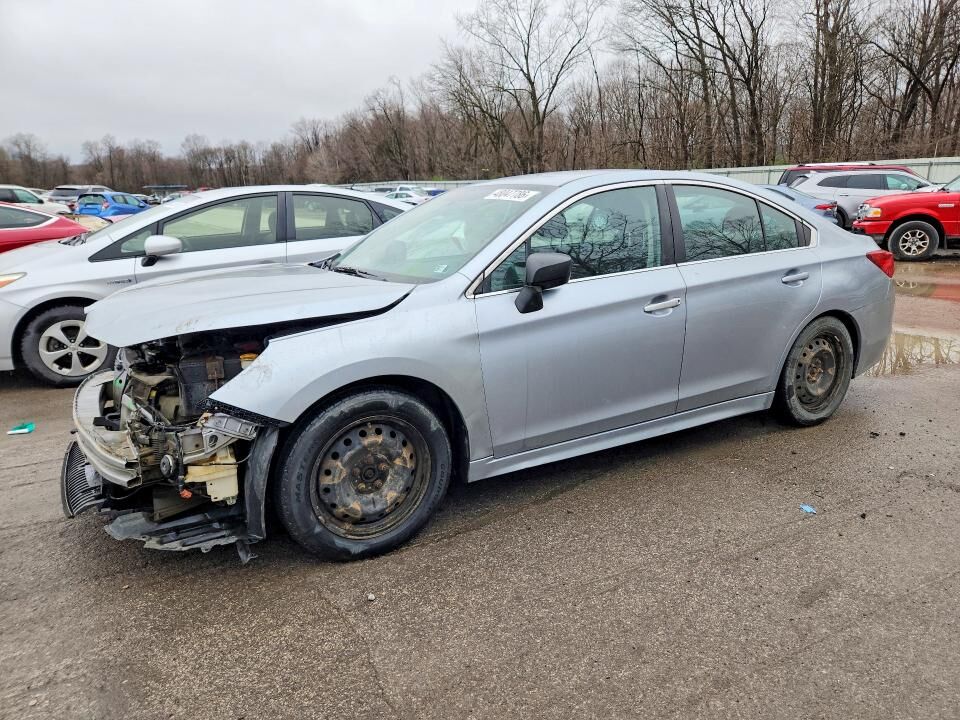 2015 SUBARU Legacy
