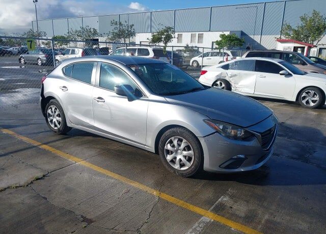 2015 MAZDA Mazda3