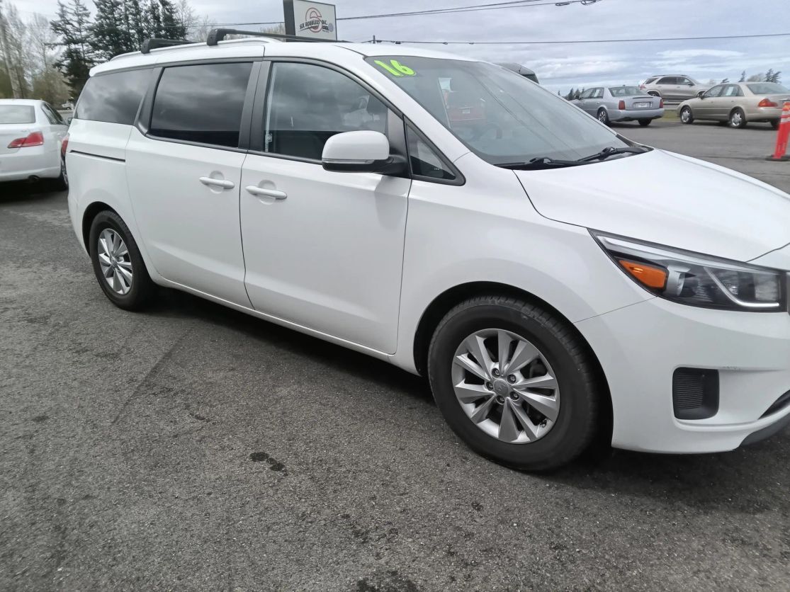 2016 KIA Sedona