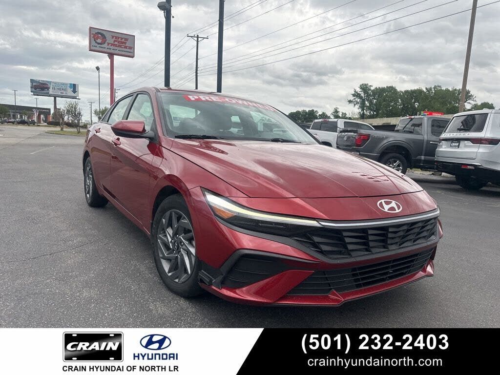 2024 HYUNDAI Elantra
