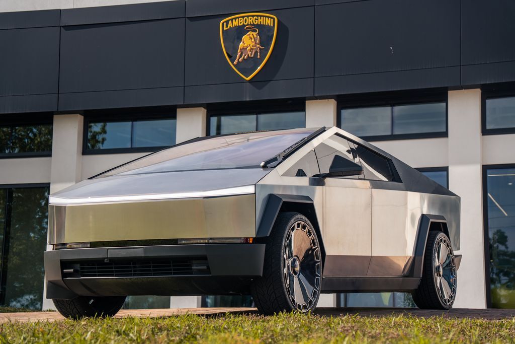 2024 Tesla Cybertruck