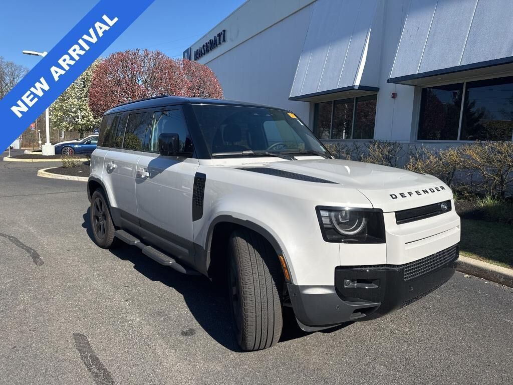 2026 LAND ROVER Defender