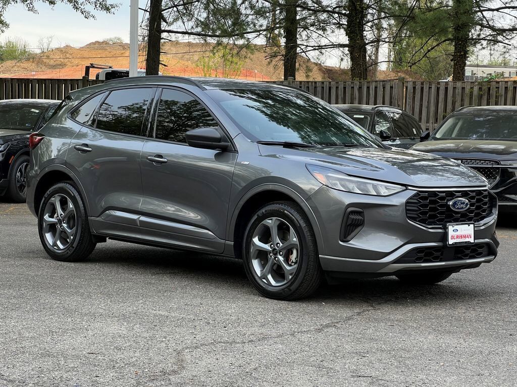 2023 FORD Escape