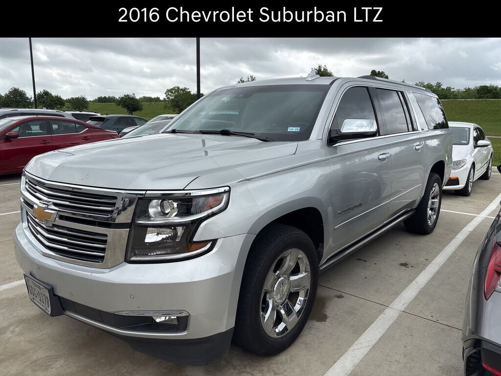 2016 CHEVROLET Suburban