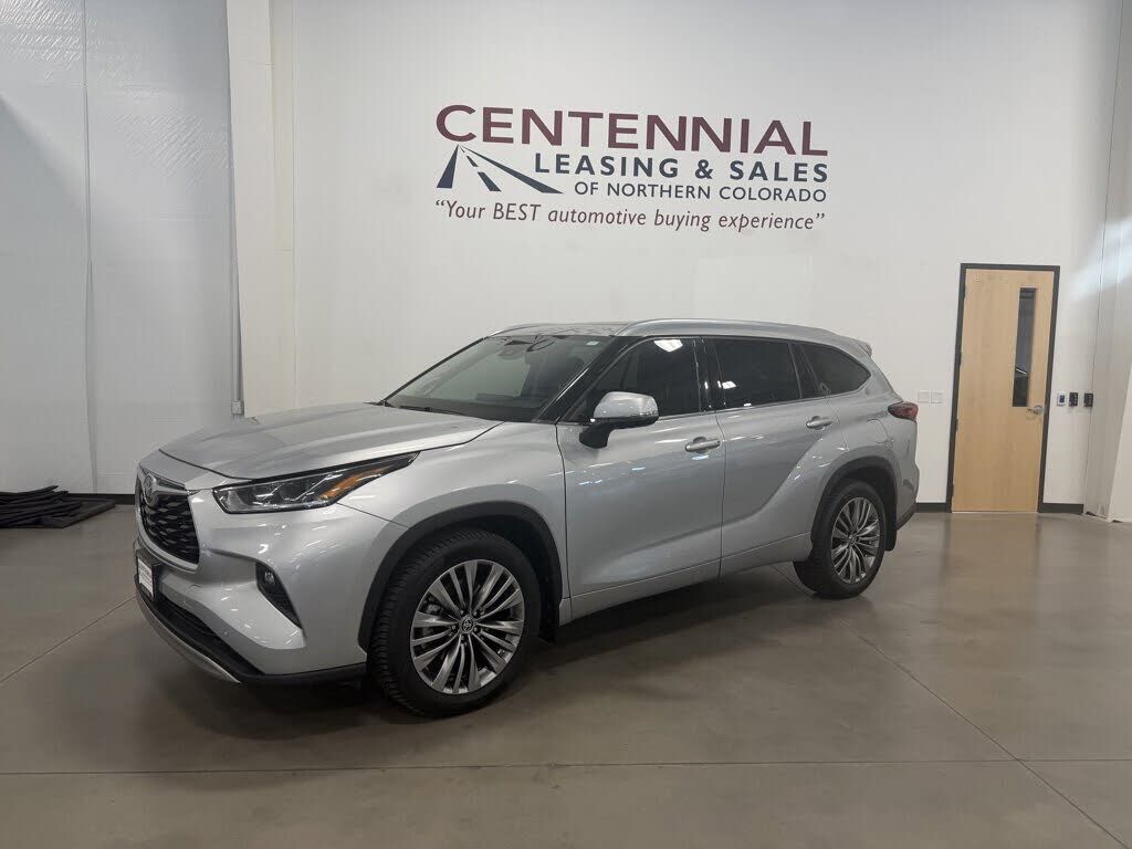 2020 TOYOTA Highlander