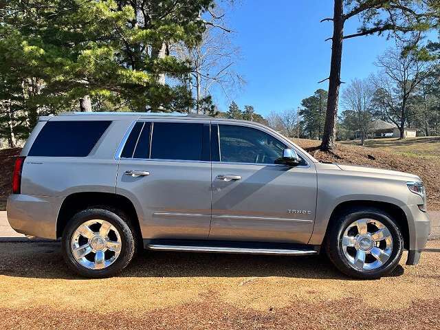 2017 CHEVROLET Tahoe
