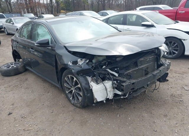 2018 TOYOTA Avalon