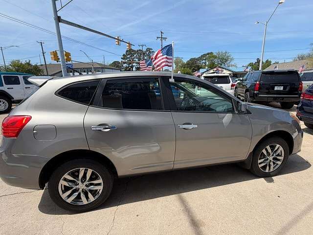 2010 NISSAN Rogue