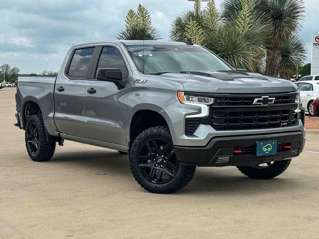 2025 CHEVROLET Silverado