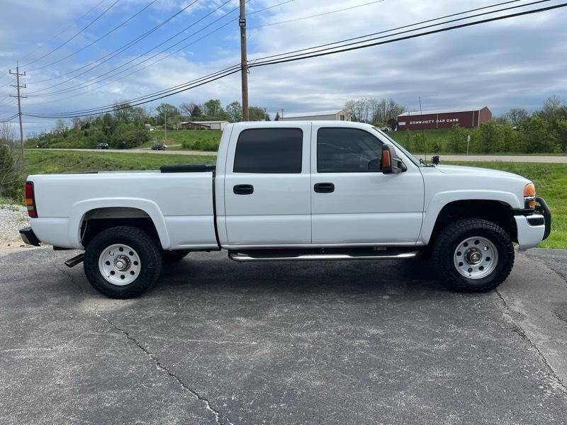 2005 GMC Sierra