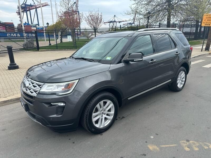 2019 FORD Explorer