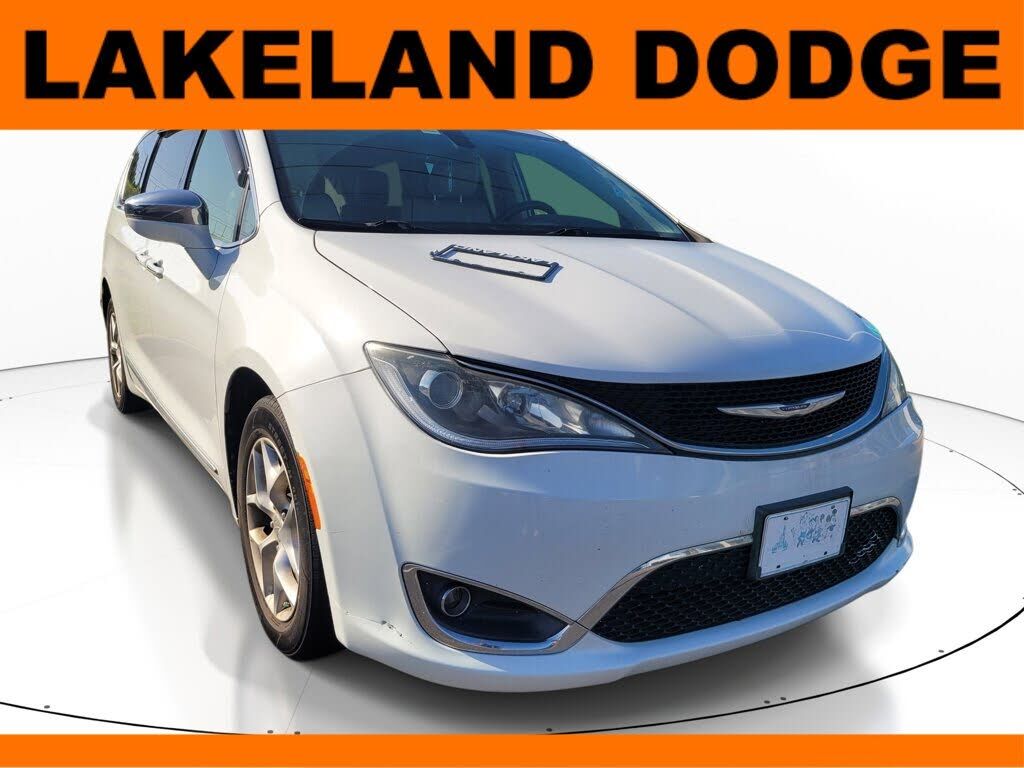 2020 CHRYSLER Pacifica