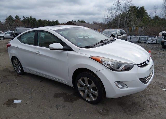 2013 HYUNDAI Elantra