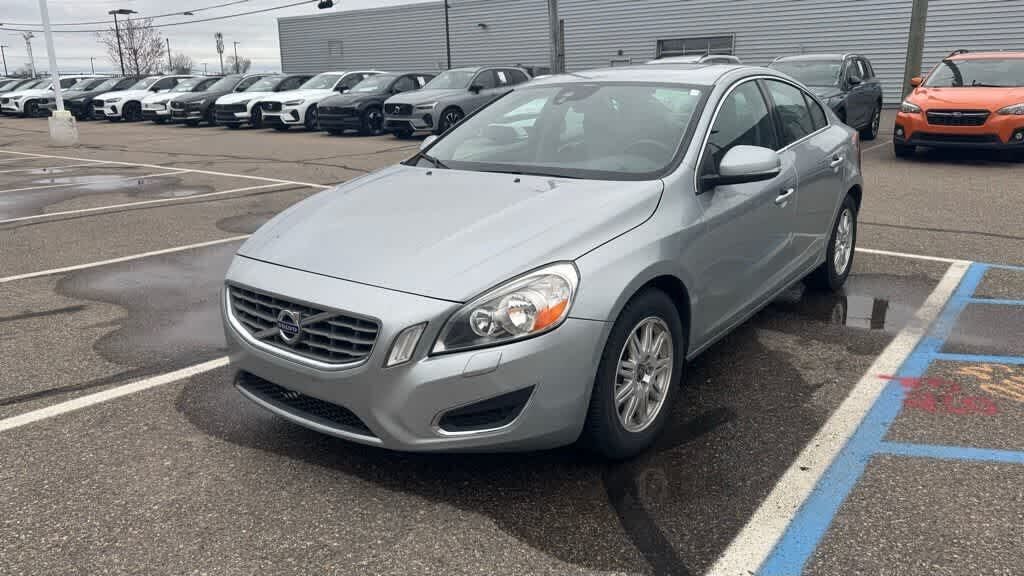 2013 VOLVO S60