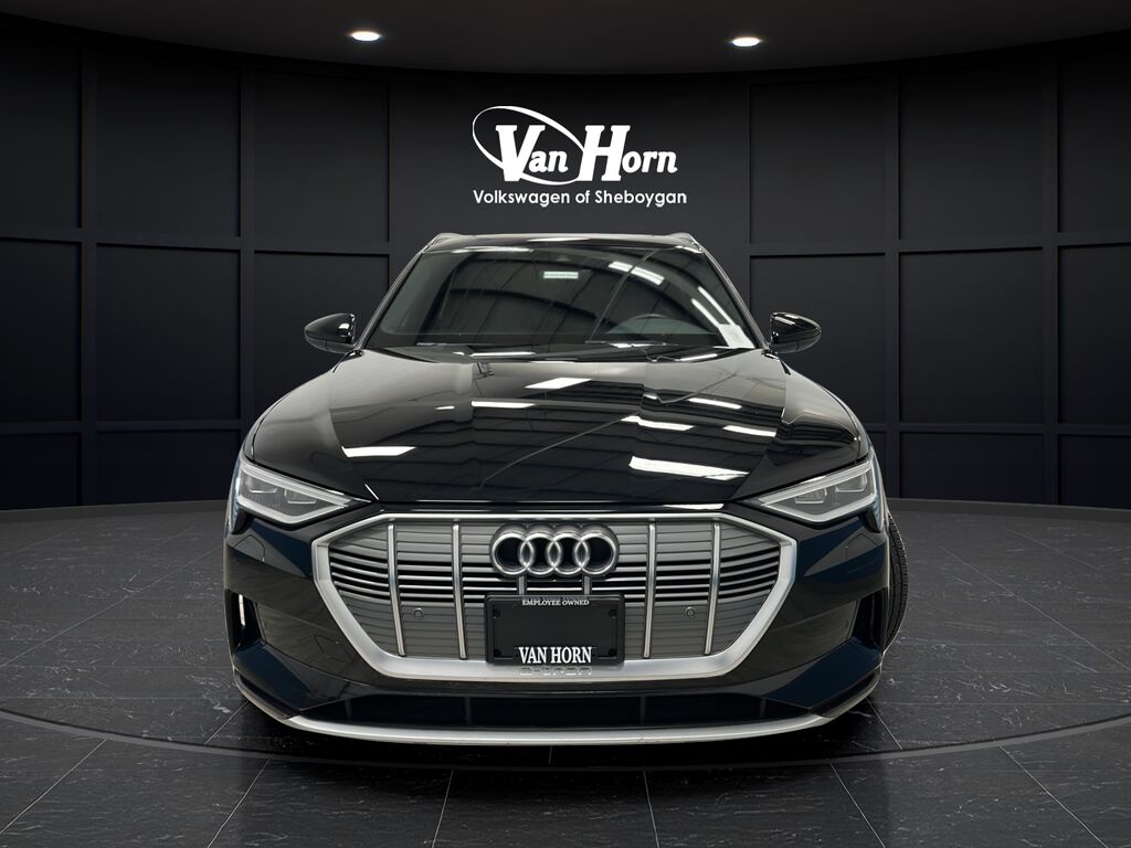 2022 Audi e-tron